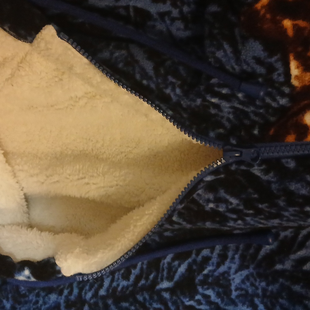 Wolf Print Hooded Jacket (Unisex) Size Large-(see Measurments In Description) - Picture 11 of 14